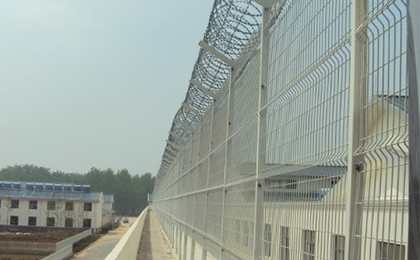 巡邏道隔離網